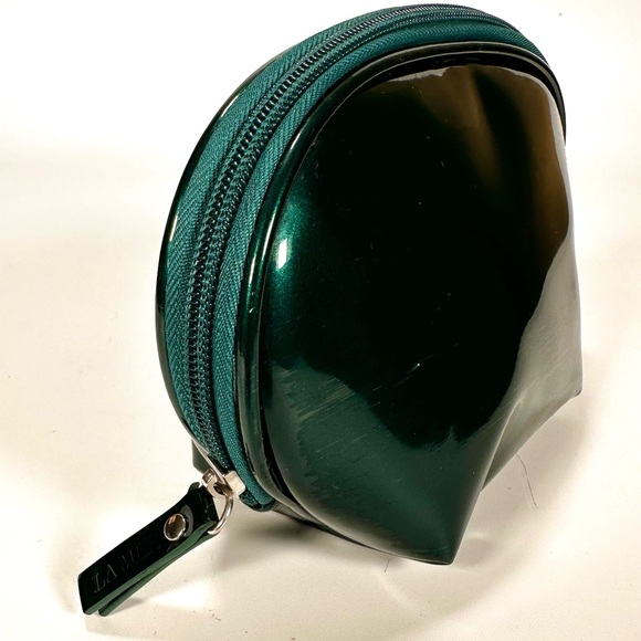 La Mer Green Make up/Cosmetic Bag - Picture 2 of 8